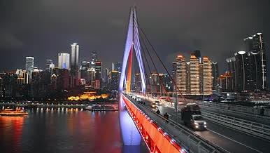 4k实拍重庆东水门大桥城市夜景视频的预览图
